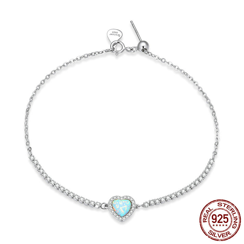 Love Heart-Shaped Luxurious Women's Bracelet
