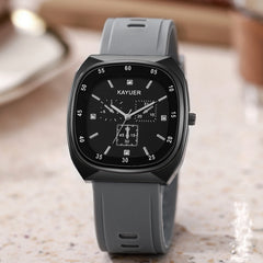 Fashionable Women's Quartz Wristwatch with Silicone Strap