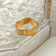 Women's Exquisite Stainless Steel Corrugated Ring